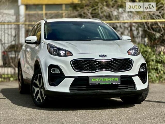 Білий Кіа Sportage, об'ємом двигуна 1.6 л та пробігом 103 тис. км за 19900 $, фото 1 на Automoto.ua