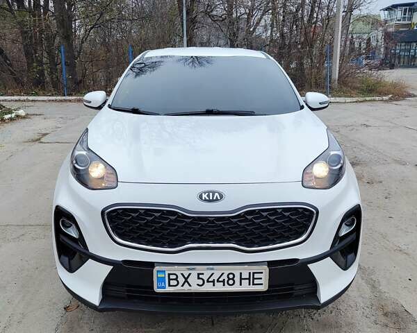 Белый Киа Sportage, объемом двигателя 1.59 л и пробегом 98 тыс. км за 17000 $, фото 1 на Automoto.ua