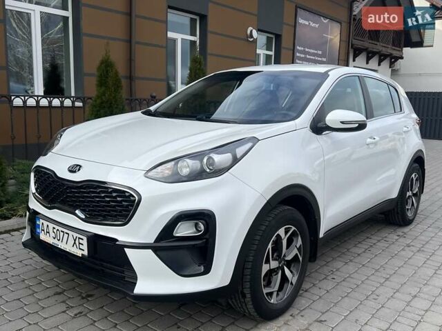 Белый Киа Sportage, объемом двигателя 1.59 л и пробегом 55 тыс. км за 14999 $, фото 1 на Automoto.ua