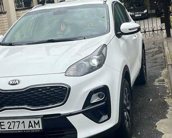 Киа Sportage 2019 в Днепре (Днепропетровске) на Automoto.ua Белый Киа Sportage, объемом двигателя 1.59 л и пробегом 89 тыс. км за 17999 $, фото 1 на Automoto.ua
