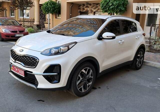 Белый Киа Sportage, объемом двигателя 2 л и пробегом 131 тыс. км за 22800 $, фото 1 на Automoto.ua