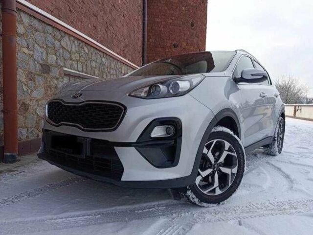 Белый Киа Sportage, объемом двигателя 2 л и пробегом 102 тыс. км за 10200 $, фото 1 на Automoto.ua