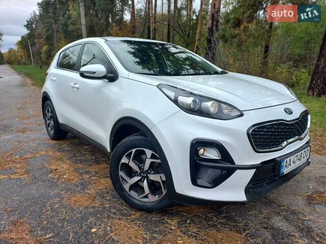 Белый Киа Sportage, объемом двигателя 1.59 л и пробегом 53 тыс. км за 16950 $, фото 1 на Automoto.ua