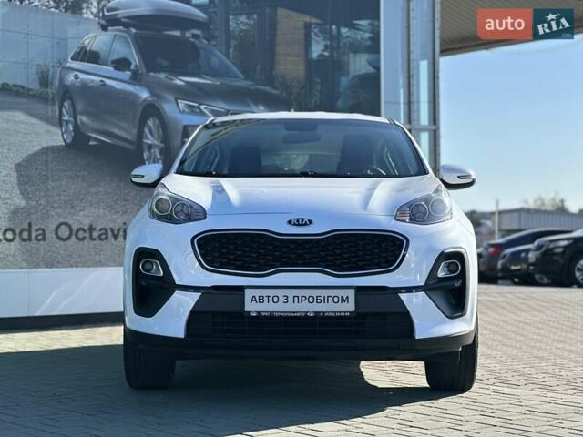 Белый Киа Sportage, объемом двигателя 1.59 л и пробегом 139 тыс. км за 16932 $, фото 1 на Automoto.ua