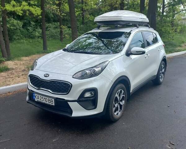 Белый Киа Sportage, объемом двигателя 1.59 л и пробегом 42 тыс. км за 21900 $, фото 1 на Automoto.ua