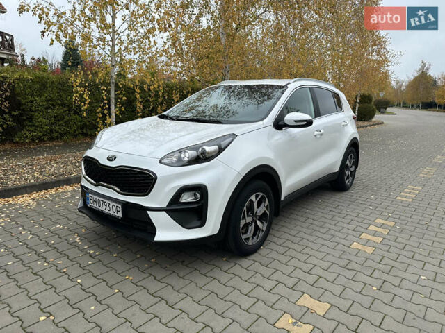 Киа Sportage 2021 в Одессе на Automoto.ua Белый Киа Sportage, объемом двигателя 1.59 л и пробегом 51 тыс. км за 19900 $, фото 1 на Automoto.ua