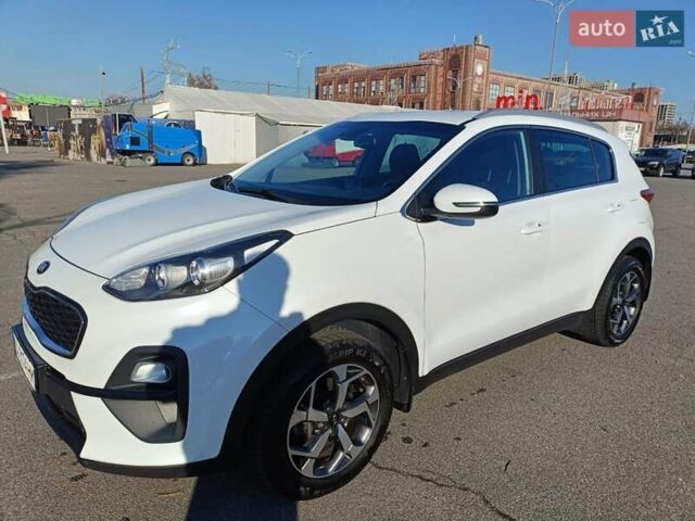 Білий Кіа Sportage, об'ємом двигуна 1.59 л та пробігом 115 тис. км за 16950 $, фото 1 на Automoto.ua