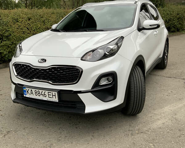 Киа Sportage 2021 в Киеве на Automoto.ua Белый Киа Sportage, объемом двигателя 1.59 л и пробегом 45 тыс. км за 19500 $, фото 1 на Automoto.ua