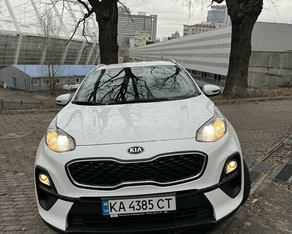 Белый Киа Sportage, объемом двигателя 1.59 л и пробегом 20 тыс. км за 21500 $, фото 1 на Automoto.ua