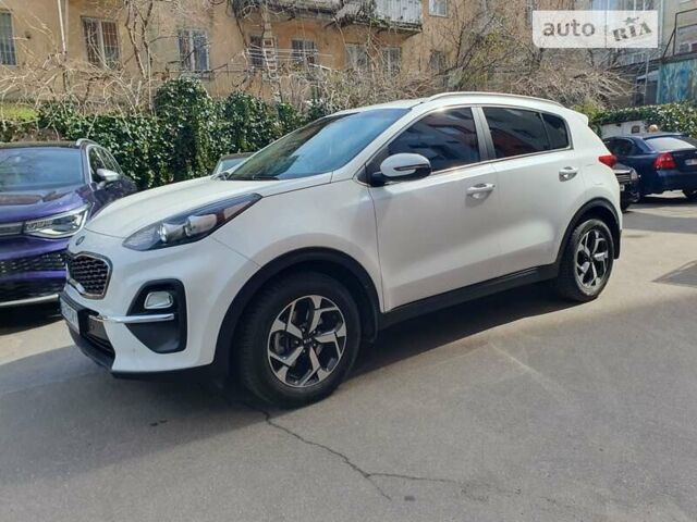 Білий Кіа Sportage, об'ємом двигуна 1.59 л та пробігом 37 тис. км за 20900 $, фото 1 на Automoto.ua