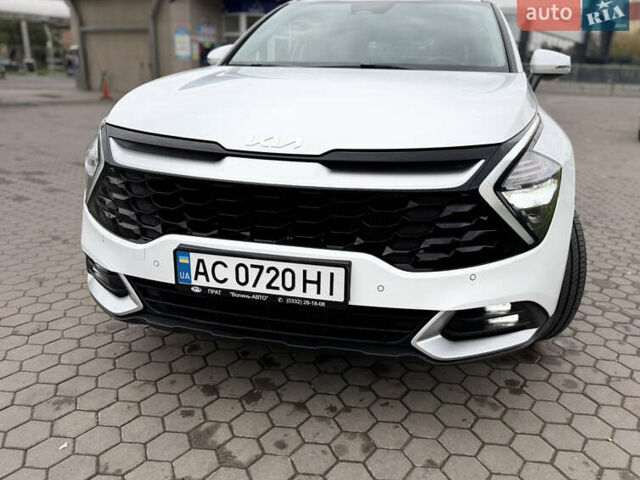 Киа Sportage 2023 в Луцке на Automoto.ua Белый Киа Sportage, объемом двигателя 1.6 л и пробегом 60 тыс. км за 26500 $, фото 1 на Automoto.ua