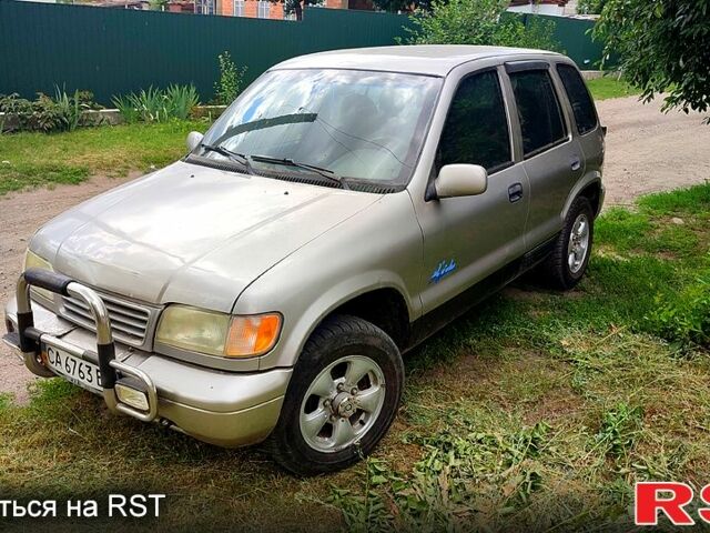 Бежевый Киа Sportage, объемом двигателя 2 л и пробегом 157 тыс. км за 2900 $, фото 1 на Automoto.ua