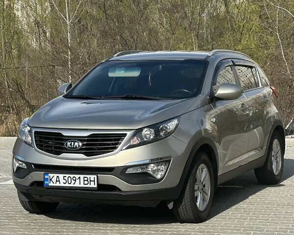 Бежевый Киа Sportage, объемом двигателя 2 л и пробегом 180 тыс. км за 11900 $, фото 1 на Automoto.ua