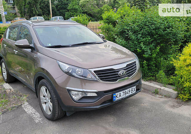 Бежевый Киа Sportage, объемом двигателя 2 л и пробегом 135 тыс. км за 14500 $, фото 1 на Automoto.ua