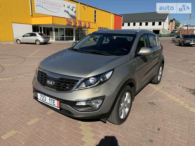 Бежевый Киа Sportage, объемом двигателя 2 л и пробегом 143 тыс. км за 15400 $, фото 1 на Automoto.ua