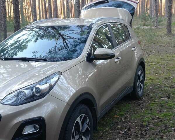 Бежевий Кіа Sportage, об'ємом двигуна 1.59 л та пробігом 45 тис. км за 21000 $, фото 1 на Automoto.ua