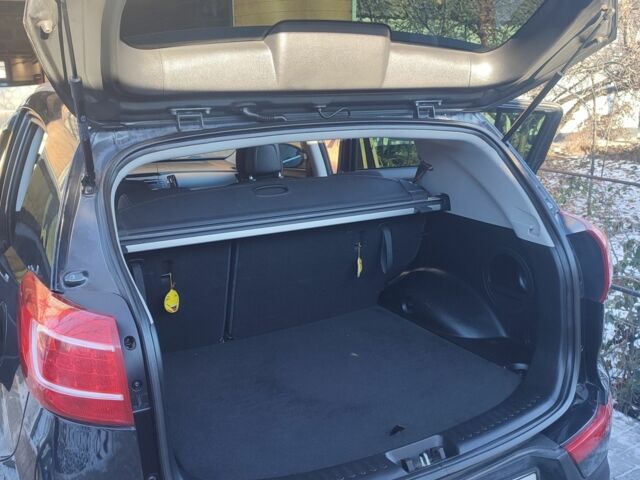 Черный Киа Sportage, объемом двигателя 2 л и пробегом 72 тыс. км за 11400 $, фото 1 на Automoto.ua