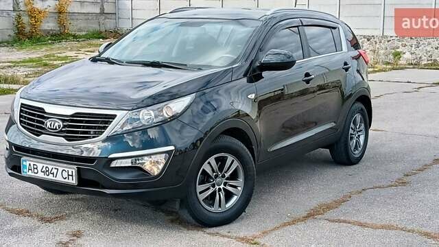 Черный Киа Sportage, объемом двигателя 1.7 л и пробегом 130 тыс. км за 13600 $, фото 1 на Automoto.ua