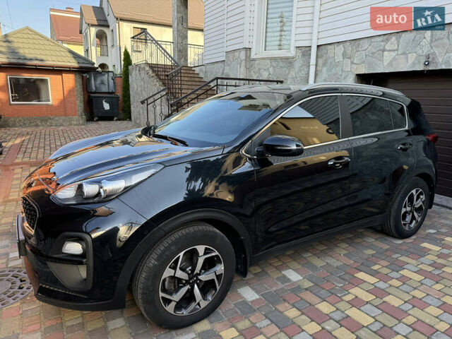 Чорний Кіа Sportage, об'ємом двигуна 1.6 л та пробігом 61 тис. км за 17900 $, фото 1 на Automoto.ua