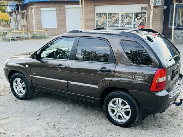 Коричневий Кіа Sportage, об'ємом двигуна 0 л та пробігом 200 тис. км за 4150 $, фото 1 на Automoto.ua