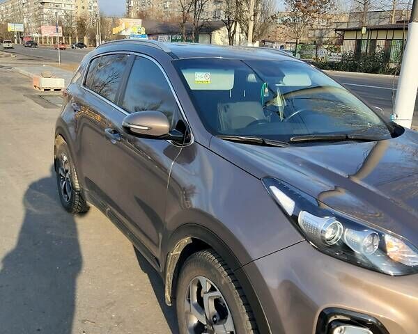 Коричневый Киа Sportage, объемом двигателя 1.6 л и пробегом 71 тыс. км за 22799 $, фото 1 на Automoto.ua