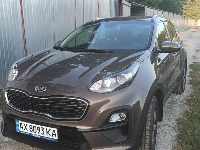 Коричневий Кіа Sportage, об'ємом двигуна 1.6 л та пробігом 14 тис. км за 20000 $, фото 1 на Automoto.ua