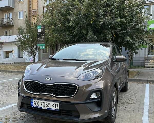 Коричневый Киа Sportage, объемом двигателя 1.59 л и пробегом 24 тыс. км за 20500 $, фото 1 на Automoto.ua