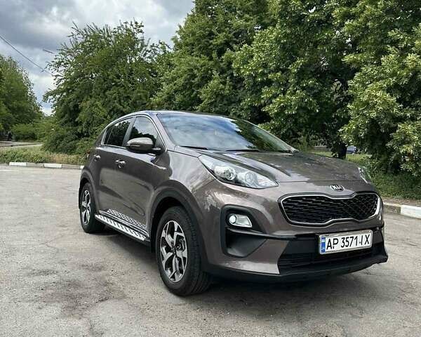 Коричневий Кіа Sportage, об'ємом двигуна 1.59 л та пробігом 33 тис. км за 18600 $, фото 1 на Automoto.ua