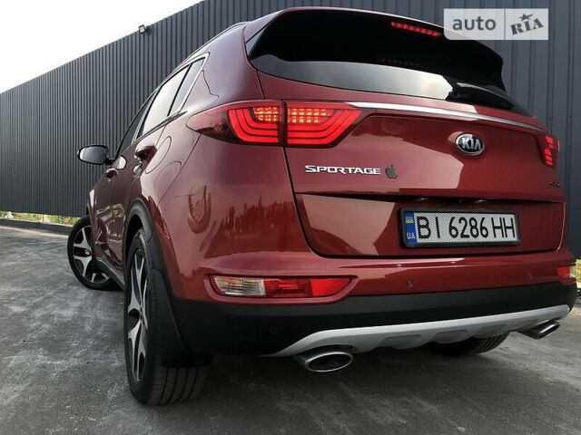 Красный Киа Sportage, объемом двигателя 2 л и пробегом 108 тыс. км за 20500 $, фото 1 на Automoto.ua