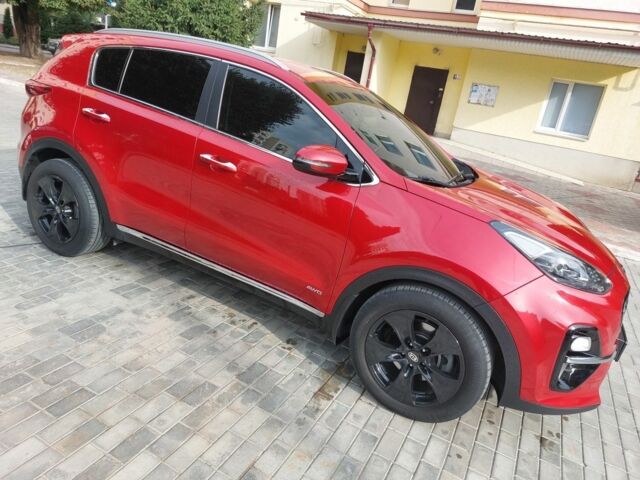 Красный Киа Sportage, объемом двигателя 2 л и пробегом 112 тыс. км за 22800 $, фото 1 на Automoto.ua