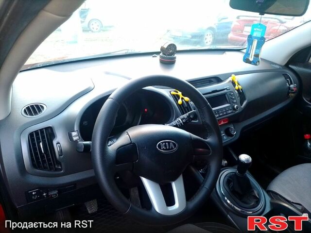 Киа Sportage, объемом двигателя 2 л и пробегом 131 тыс. км за 10200 $, фото 1 на Automoto.ua