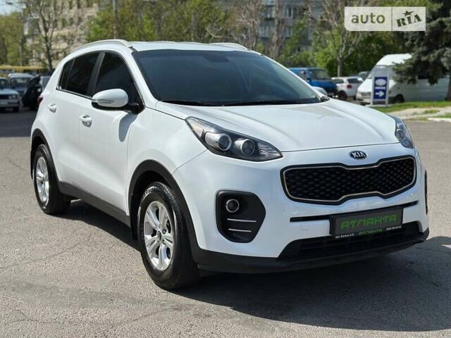 Киа Sportage, объемом двигателя 1.69 л и пробегом 127 тыс. км за 15500 $, фото 1 на Automoto.ua