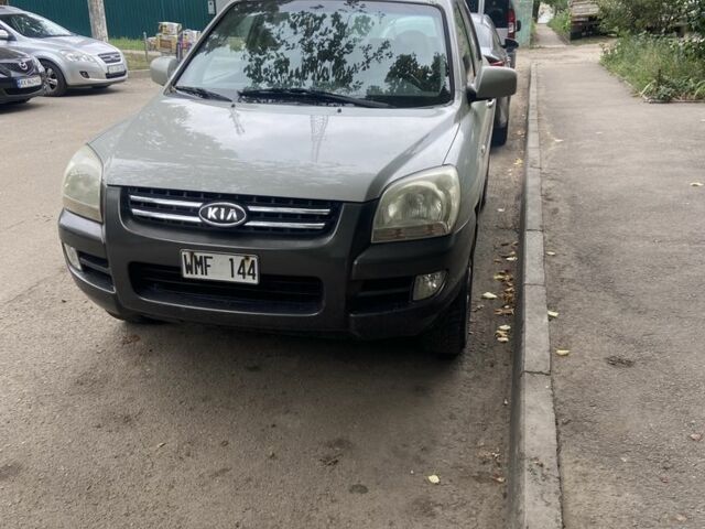 Серый Киа Sportage, объемом двигателя 2 л и пробегом 187 тыс. км за 5000 $, фото 1 на Automoto.ua