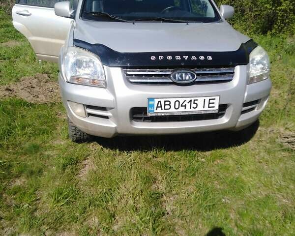 Сірий Кіа Sportage, об'ємом двигуна 2 л та пробігом 137 тис. км за 8000 $, фото 1 на Automoto.ua