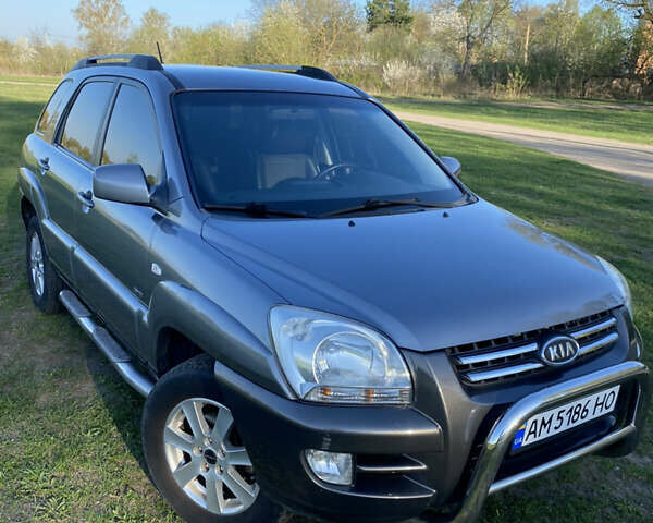 Сірий Кіа Sportage, об'ємом двигуна 1.98 л та пробігом 230 тис. км за 8700 $, фото 1 на Automoto.ua