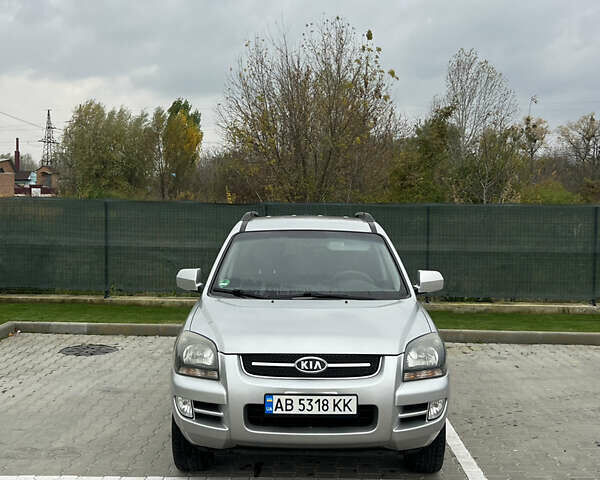 Серый Киа Sportage, объемом двигателя 1.99 л и пробегом 230 тыс. км за 8000 $, фото 1 на Automoto.ua