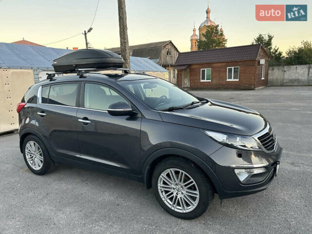 Серый Киа Sportage, объемом двигателя 1.7 л и пробегом 231 тыс. км за 11500 $, фото 1 на Automoto.ua
