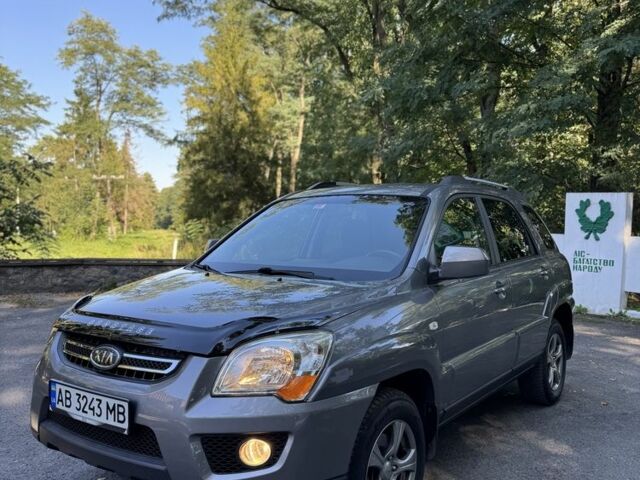 Серый Киа Sportage, объемом двигателя 2 л и пробегом 206 тыс. км за 8900 $, фото 1 на Automoto.ua