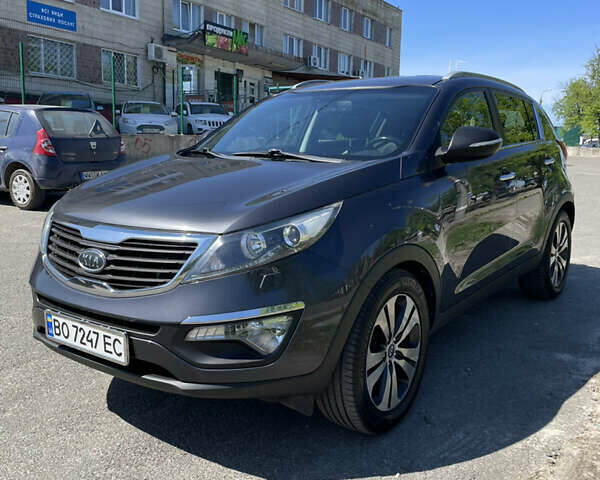 Сірий Кіа Sportage, об'ємом двигуна 1.7 л та пробігом 235 тис. км за 12999 $, фото 1 на Automoto.ua