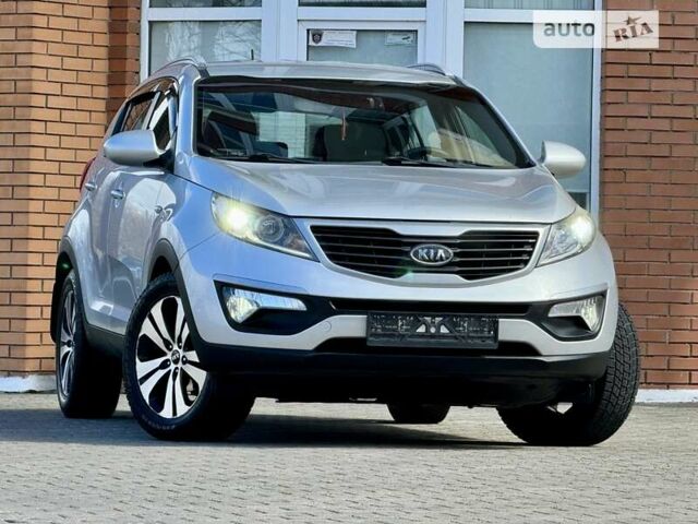 Серый Киа Sportage, объемом двигателя 2 л и пробегом 113 тыс. км за 12700 $, фото 1 на Automoto.ua