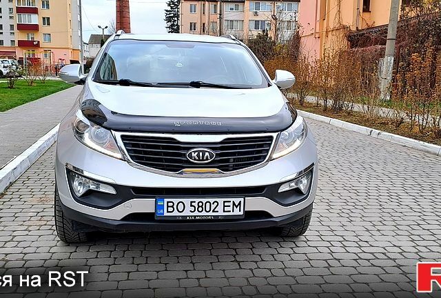 Серый Киа Sportage, объемом двигателя 1.7 л и пробегом 120 тыс. км за 12700 $, фото 1 на Automoto.ua