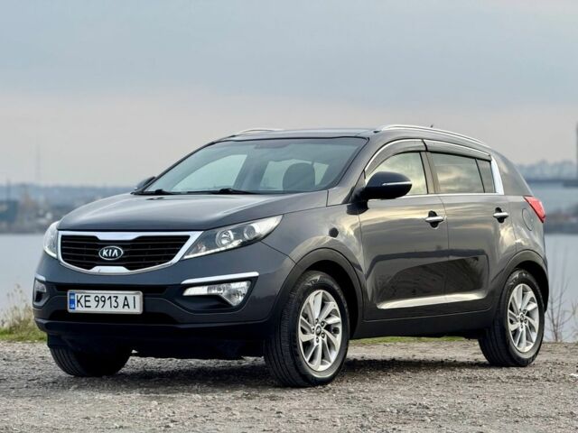 Серый Киа Sportage, объемом двигателя 2 л и пробегом 230 тыс. км за 12500 $, фото 1 на Automoto.ua