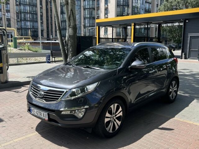 Серый Киа Sportage, объемом двигателя 2 л и пробегом 132 тыс. км за 12999 $, фото 1 на Automoto.ua
