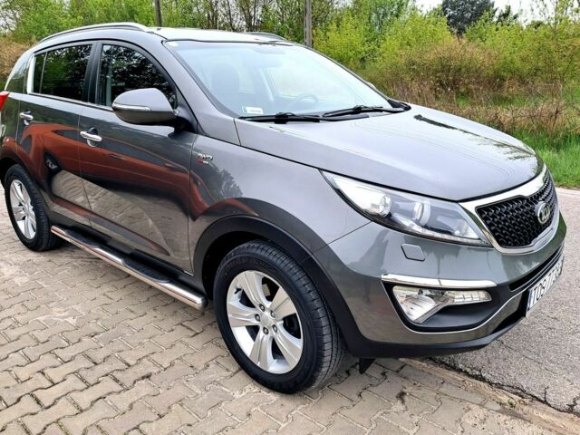 Сірий Кіа Sportage, об'ємом двигуна 2 л та пробігом 148 тис. км за 9000 $, фото 1 на Automoto.ua