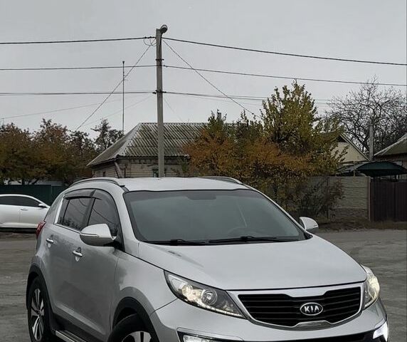 Сірий Кіа Sportage, об'ємом двигуна 2 л та пробігом 180 тис. км за 11500 $, фото 1 на Automoto.ua