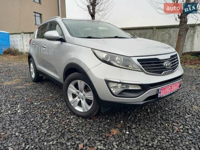 Серый Киа Sportage, объемом двигателя 1.7 л и пробегом 224 тыс. км за 11900 $, фото 1 на Automoto.ua