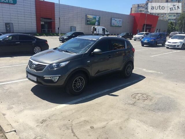 Сірий Кіа Sportage, об'ємом двигуна 1.7 л та пробігом 140 тис. км за 13900 $, фото 1 на Automoto.ua