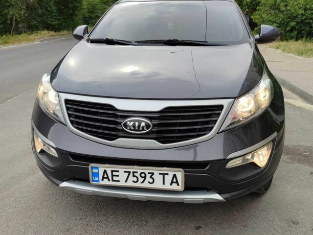 Серый Киа Sportage, объемом двигателя 2 л и пробегом 93 тыс. км за 12500 $, фото 1 на Automoto.ua