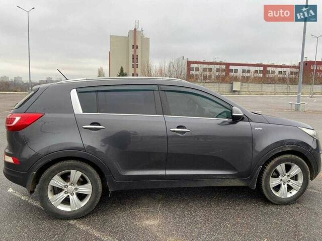 Серый Киа Sportage, объемом двигателя 2 л и пробегом 154 тыс. км за 12000 $, фото 1 на Automoto.ua