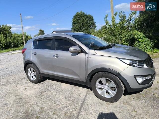 Серый Киа Sportage, объемом двигателя 2 л и пробегом 205 тыс. км за 12200 $, фото 1 на Automoto.ua